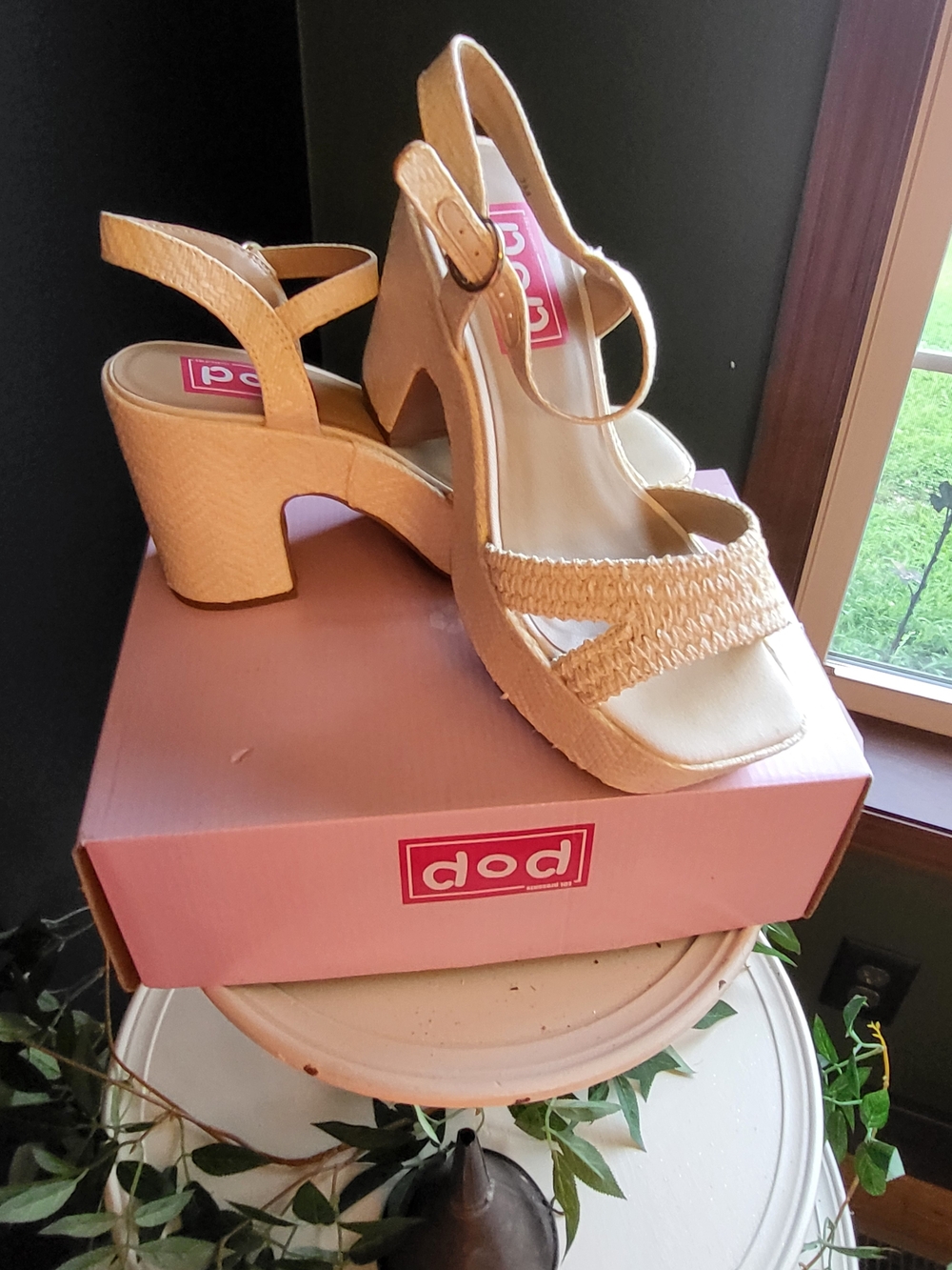 POP Women's Tan Braided Strap Block Heel Sandals - Picture 1 of 7